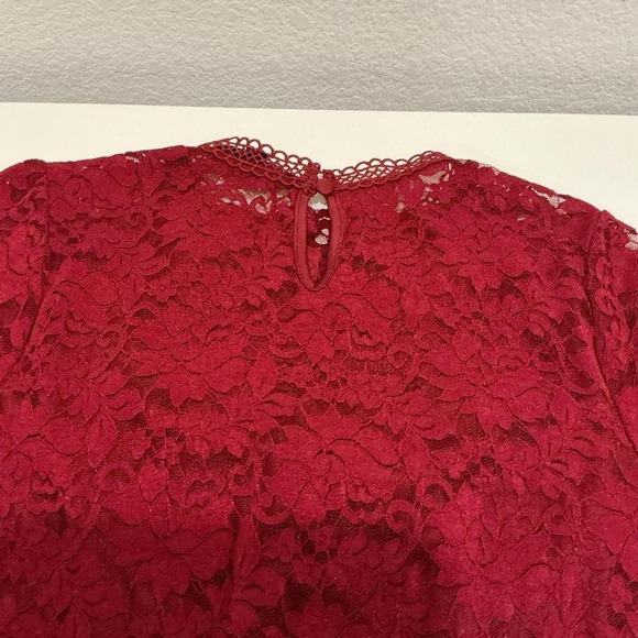 Sweet Wanderer Red Lace Peplum Top Mock Neck Short Sleeve Women Size S - Picture 7 of 8